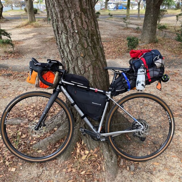 グラベルロードにバイクパッキングで自転車キャンプに行ってきました